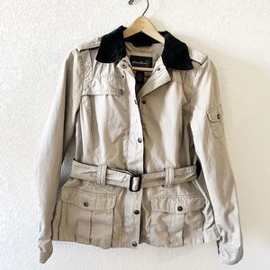 Eddie Bauer Khakis Waterproof Belted Jacket Size M Pockets